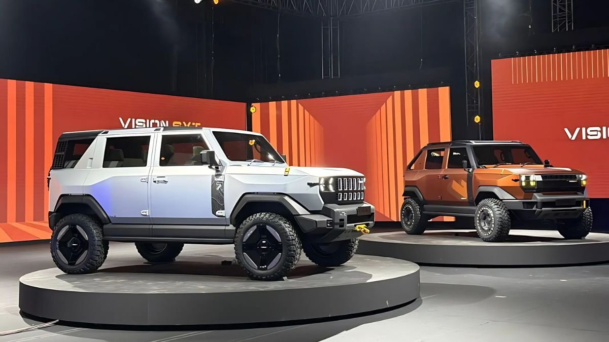 Mahindra Vision SXT